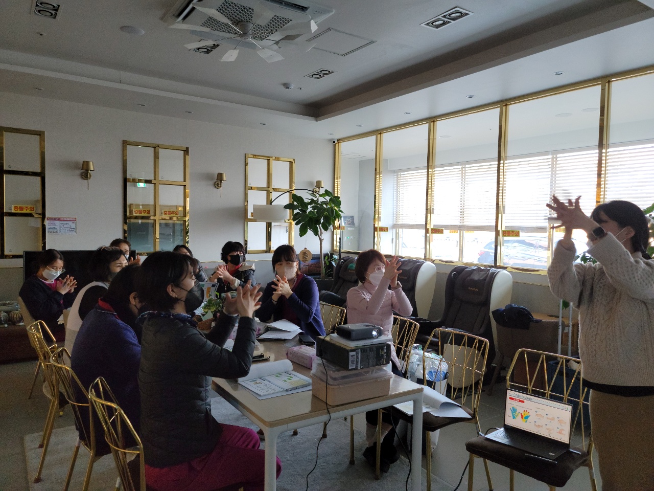 22.02.25%20%ED%9A%A8%EC%9E%90%EC%8B%A4%EB%B2%84%EC%9A%94%EC%96%91%EC%9B%90(10).jpg